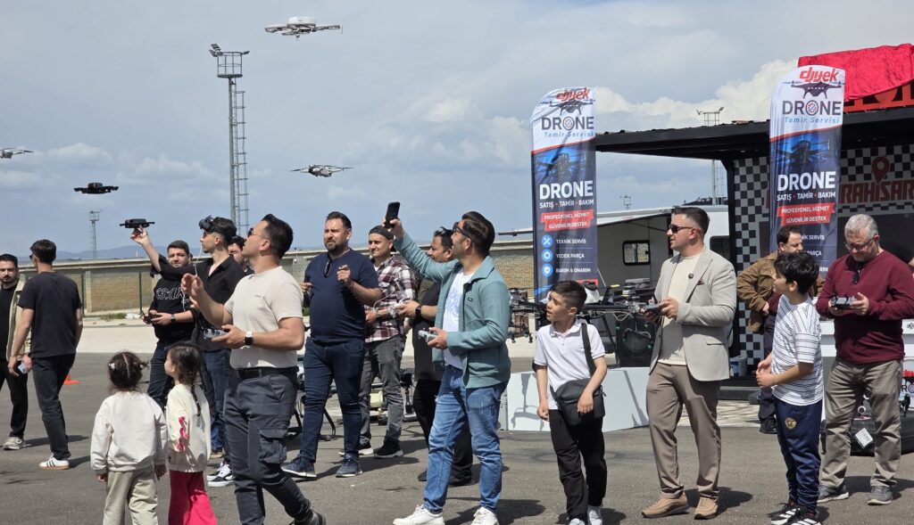 Elektrikçiler ve Elektronikçiler Odası’ndan Drone Tanıtım Etkinliği