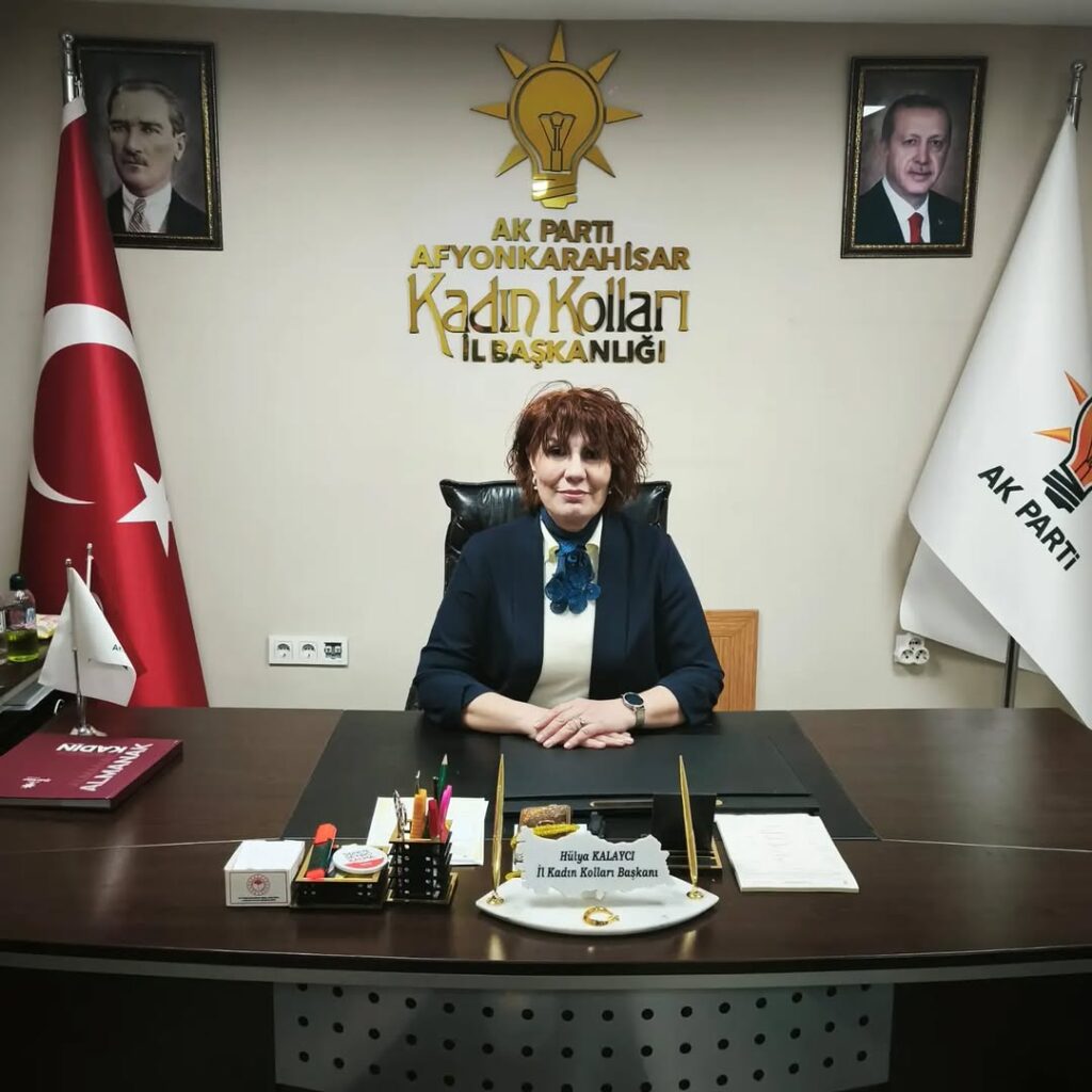 AK Parti Afyonkarahisar İl Kadın Kolları’ndan Öznur Kırman’a Destek