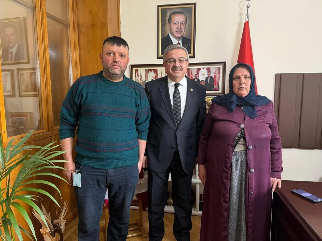 Ak Parti Afyonkarahisar Milletvekili İbrahim Yurdunuseven, Güler Kazak ve Mustafa Özen’i TBMM’de Ağırladı