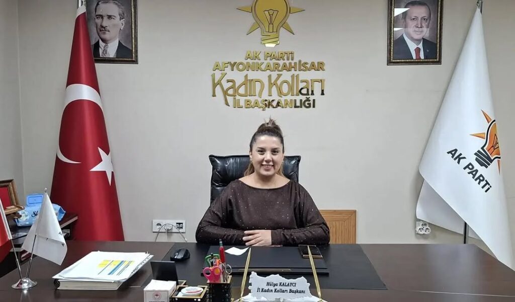 AK Parti Afyonkarahisar İl Kadın Kolları’ndan Nöbetçi Yönetim Kurulu Üyesi Kübra Candan’a Destek