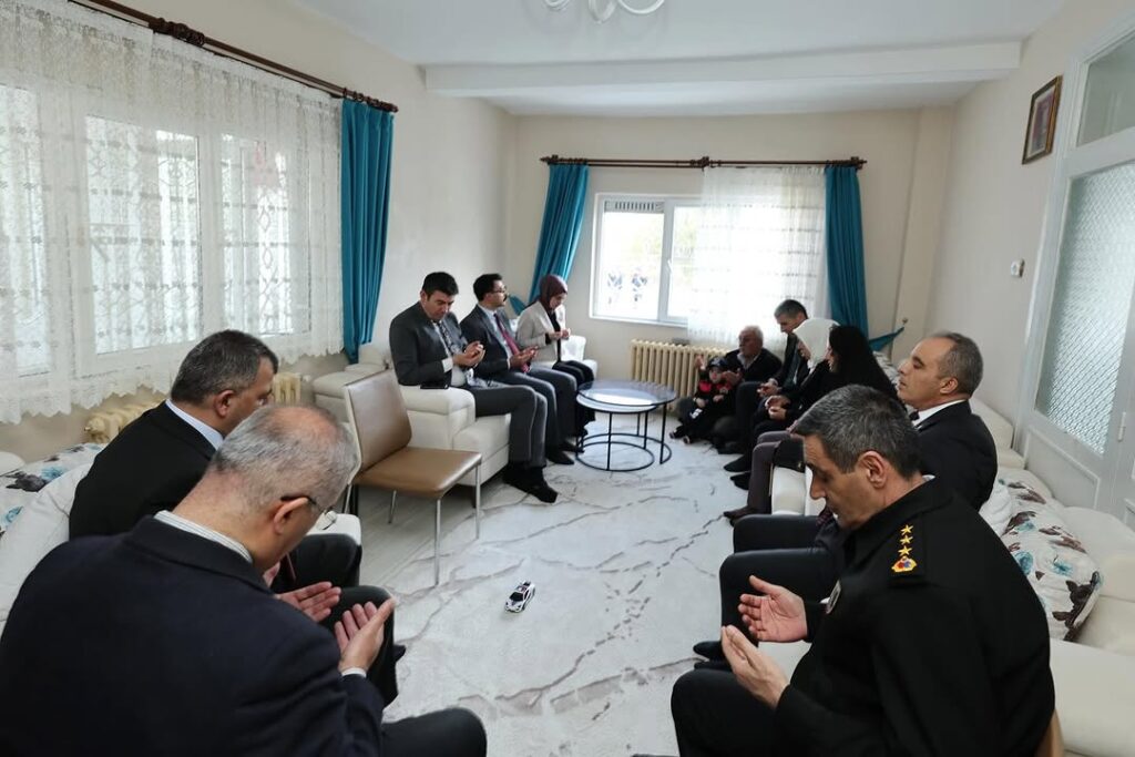 Afyonkarahisar Valiliği’nden Emirdağ Ziyareti