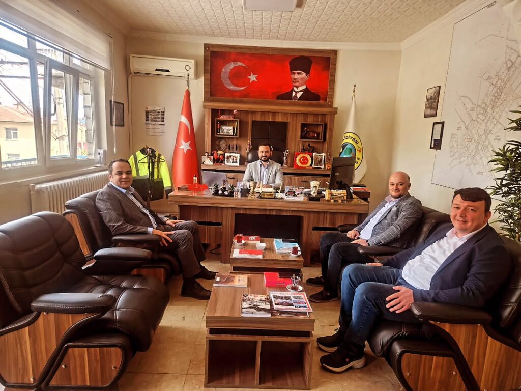 Afyonkarahisar TV3 Yönetim Kurulu Üyesi Önder Artuk ve Beraberindekilerden Ziyaret