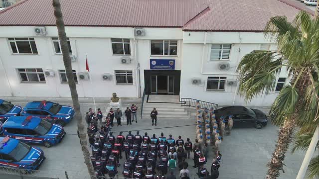 Jandarma Operasyonlarında Diyarbakır ve Mersin’de 216 Kg Uyuşturucu Ele Geçirildi