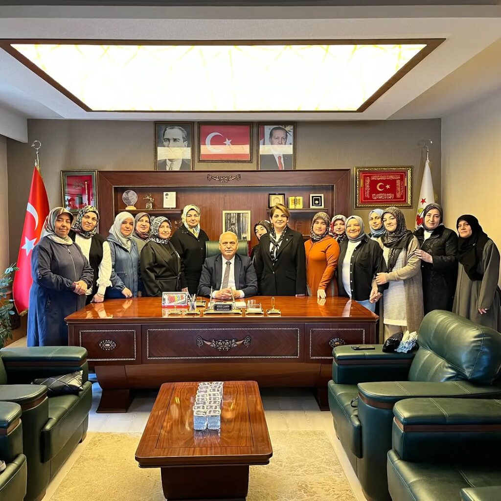 AK Parti Afyonkarahisar İl Kadın Kolları’ndan Yücel Şahin Ziyareti