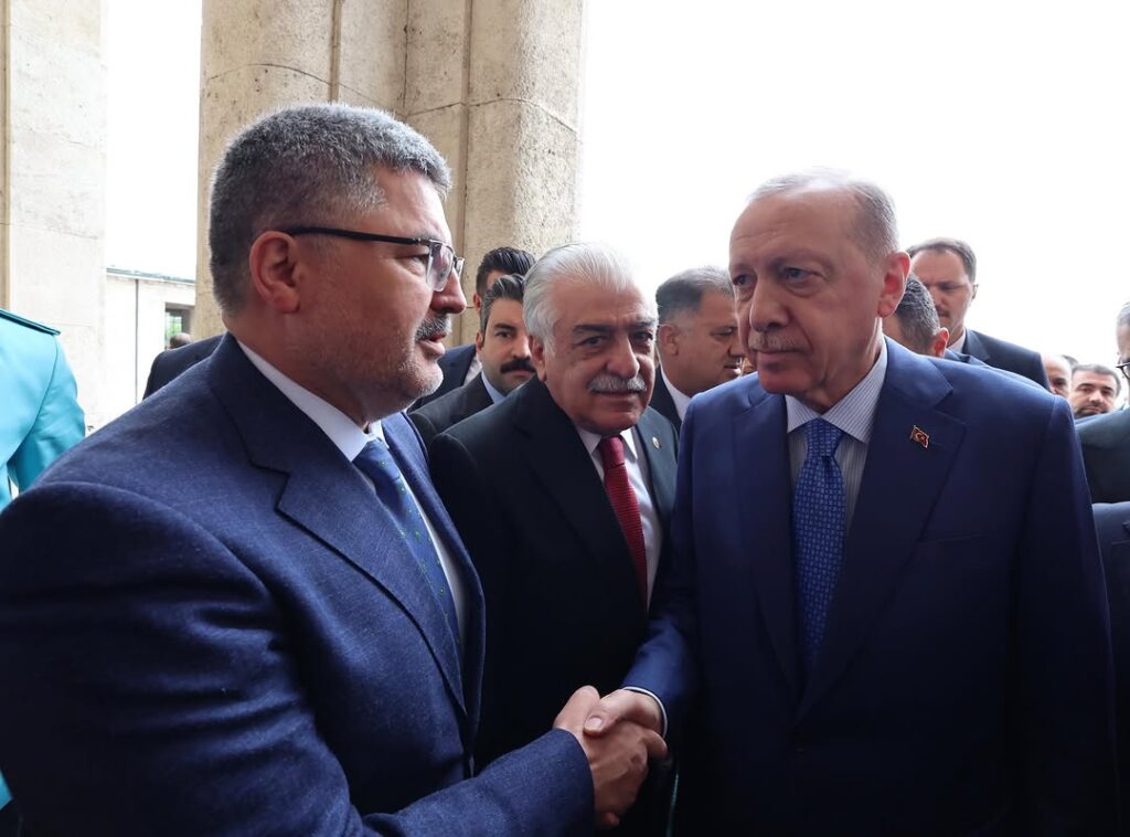 Ak Parti Grup Toplantısı İçin TBMM’ye Gelen Dünya Lideri Sn. Cumhurbaşkanı Karşılandı