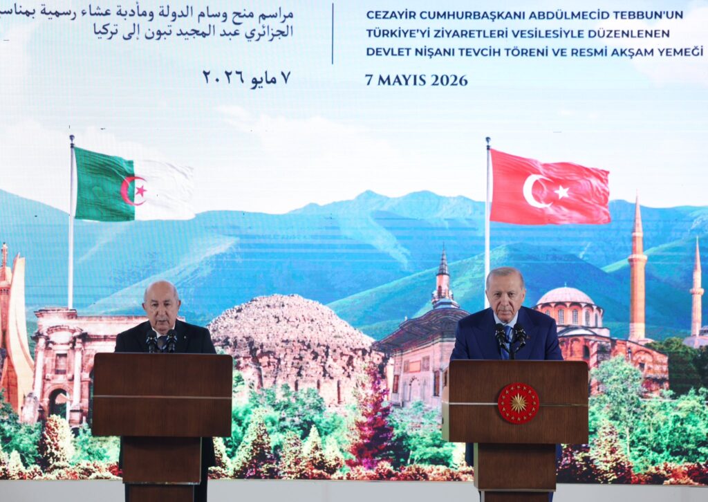 Cezayir Cumhurbaşkanı’na Devlet Nişanı Verildi