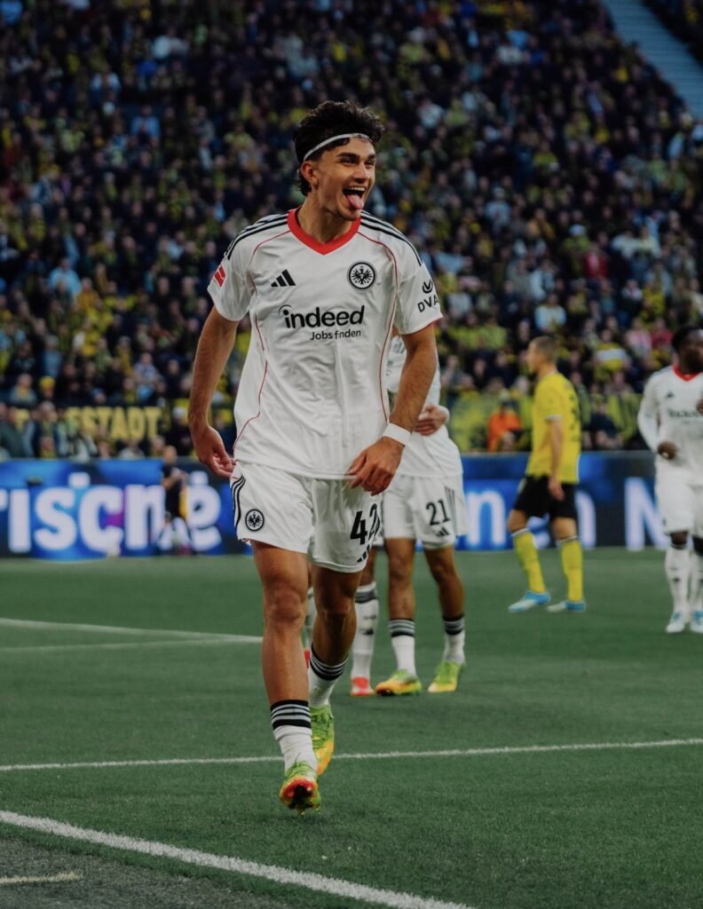 Can Uzun, Eintracht Frankfurt’ta gol attı