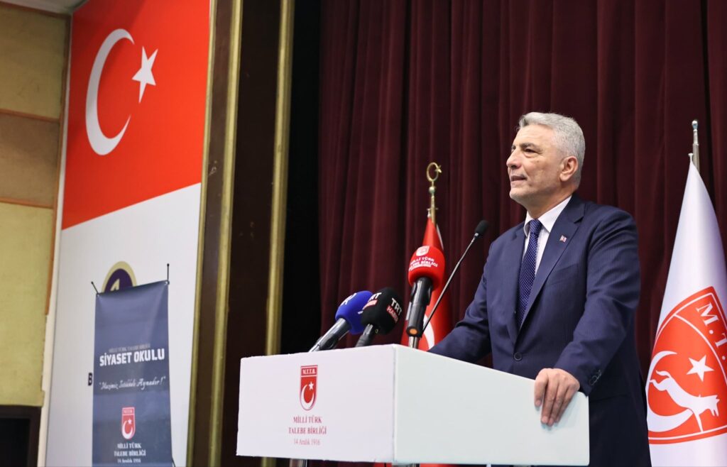 Gençlerle Türkiye’nin geleceği üzerine program düzenlendi