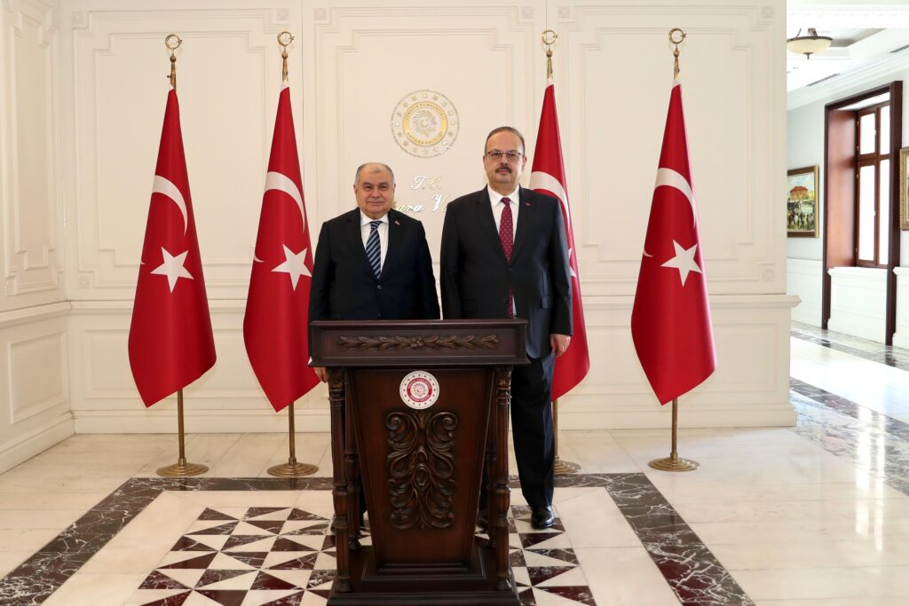 Eski İçişleri Bakanları ve Emniyet Müdürü’nden Ziyaret