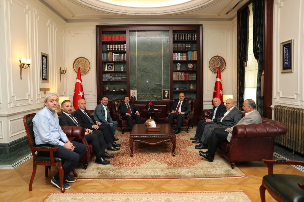 Emekli Vali Balkanlıoğlu’ndan Tebrik Ziyareti