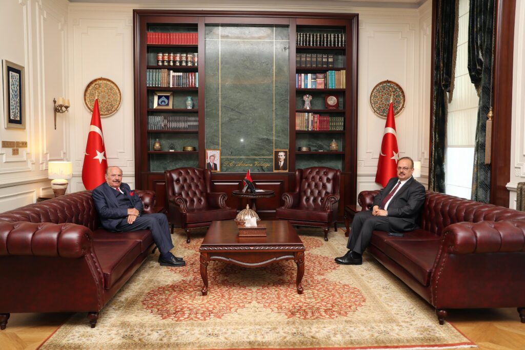 Necati Çetinkaya, Vali Canbolat’ı Ziyaret Etti