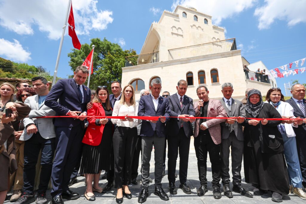 İzmir’de 7 yeni hizmetin açılışı yapıldı