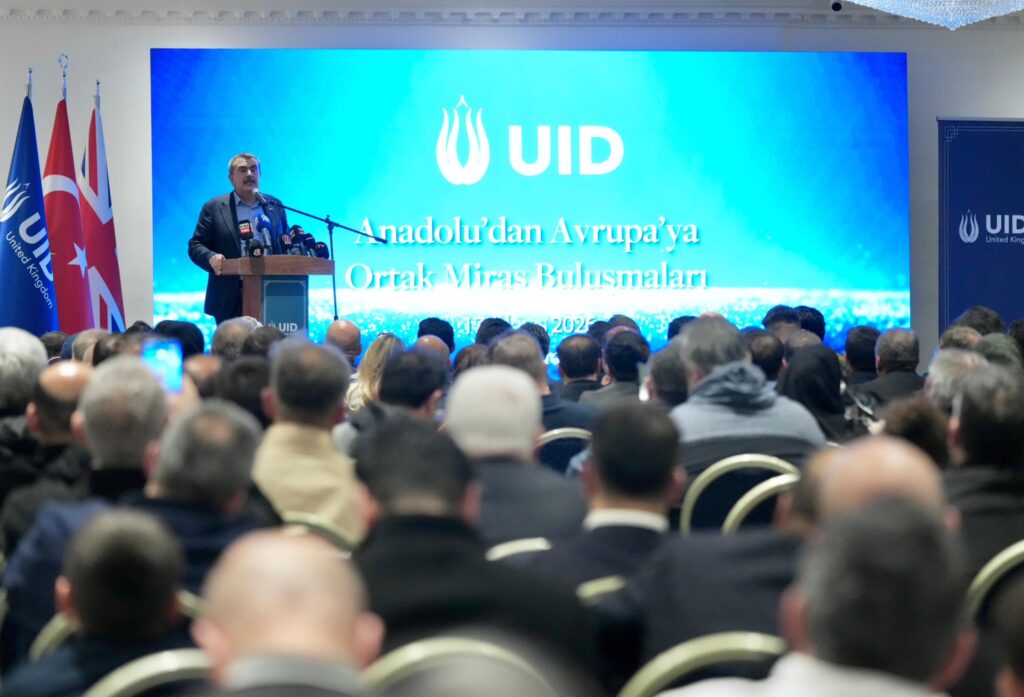 Milli Eğitim Bakanı Londra’da Programa Katıldı