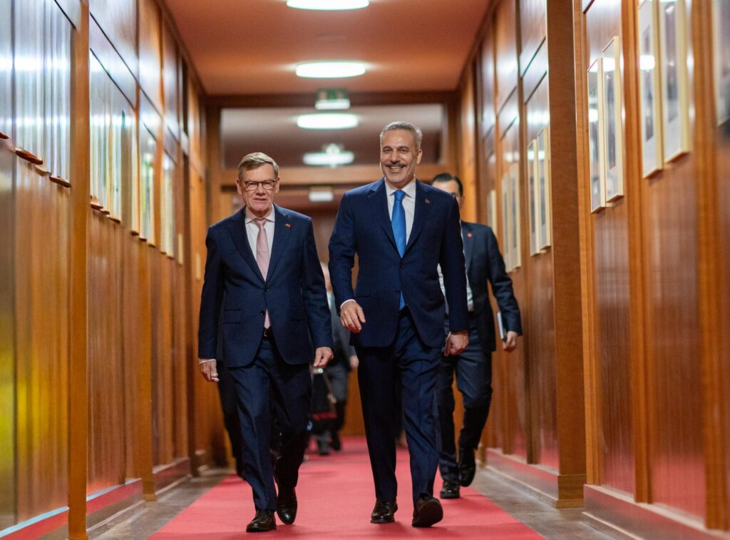 Hakan Fidan Berlin’de Alman Dışişleri Bakanı ile buluştu