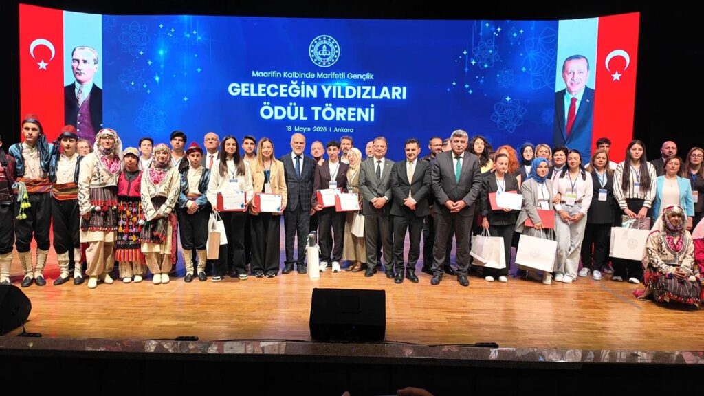 Ankara’da Geleceğin Yıldızları Ödüllerini Aldı