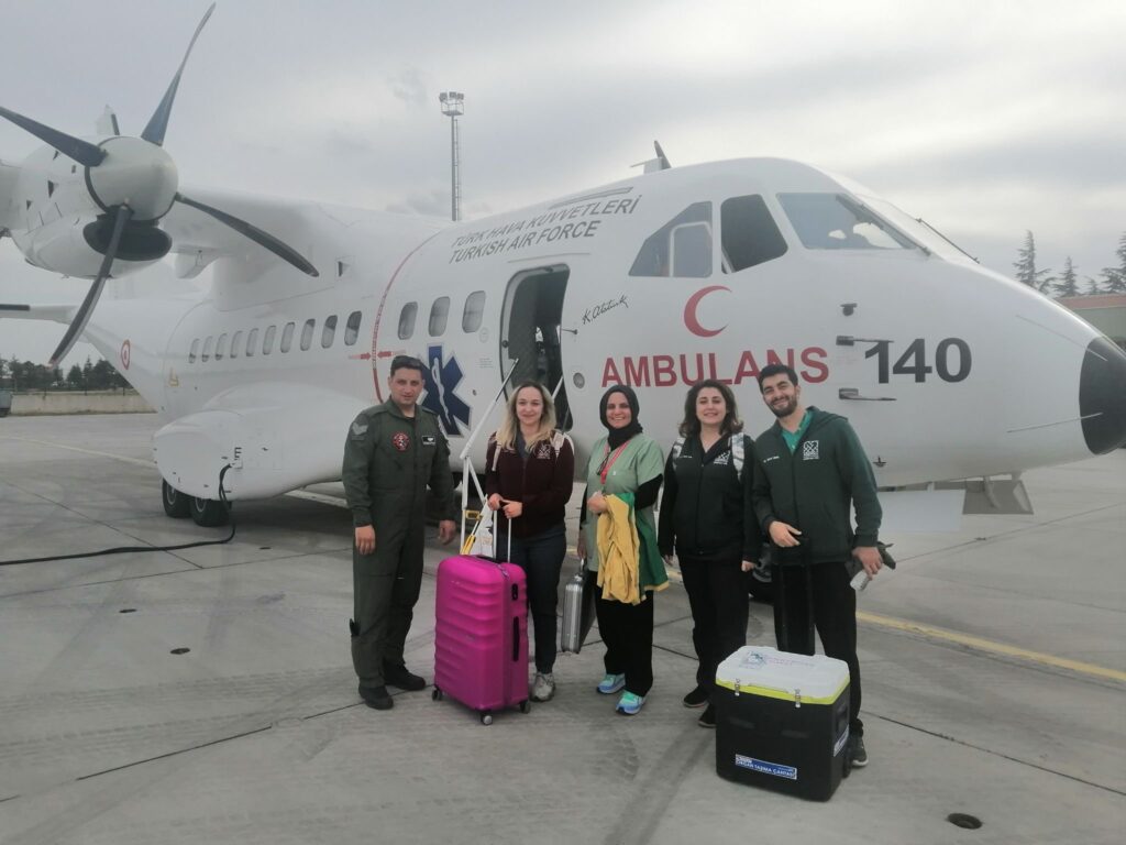 Ambulans uçağı, organ nakli için hasta taşıdı