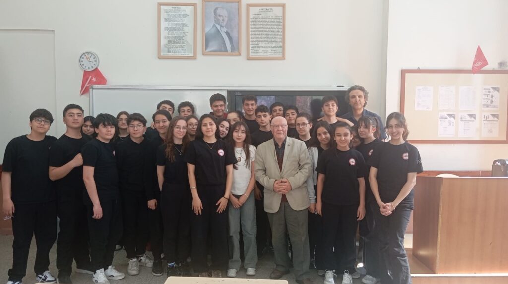 Tarihi Afyon Lisesi’nde Sanat ve Edebiyat buluşması