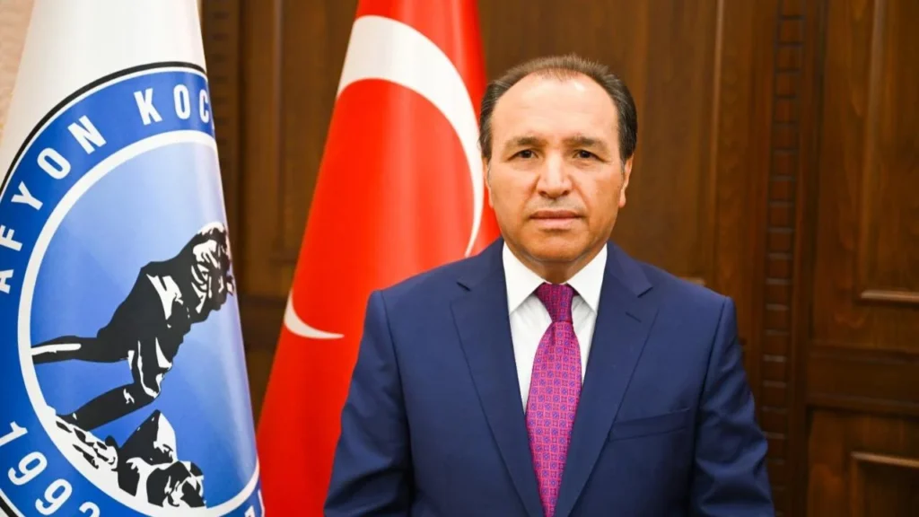 AKÜ REKTÖRÜ KARAKAŞ’TAN ANNELER GÜNÜ MESAJI