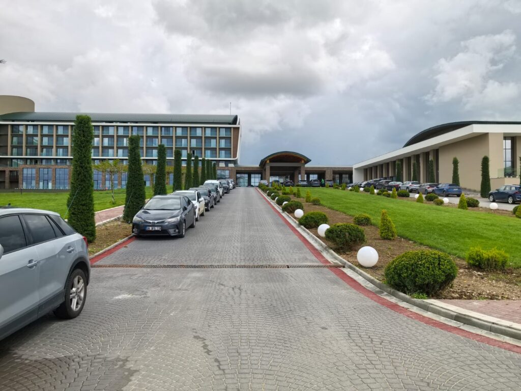 AFYON TURİZMİNDE YENİ DÖNEM: SINNADA RESORT HOTELS THERMALAND KAPILARINI AÇTI