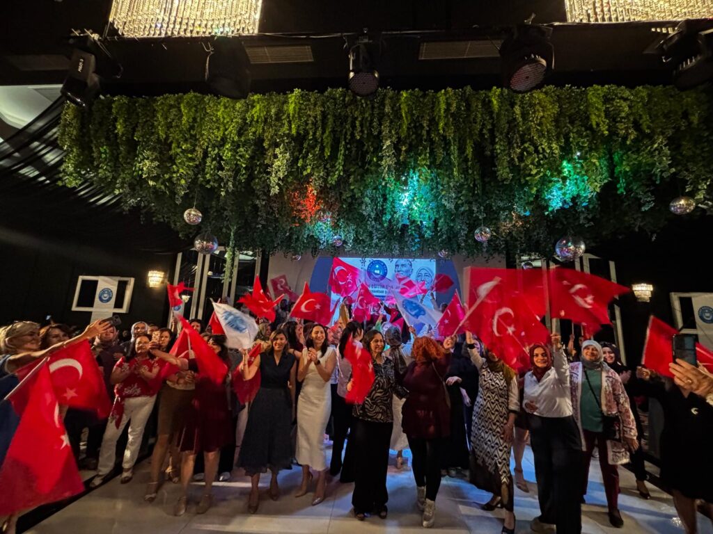 TÜRK EĞİTİM-SEN AFYONKARAHİSAR ŞUBESİ ÜYESİ KADINLAR GELENEKSEL BULUŞMALARINI GERÇEKLEŞTİRDİ