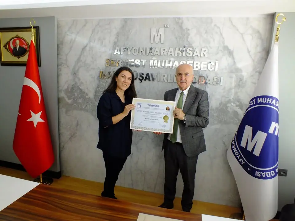 Afyonkarahisar Mali Müşavirler Odası’ndan Ruhsat Takdim Töreni