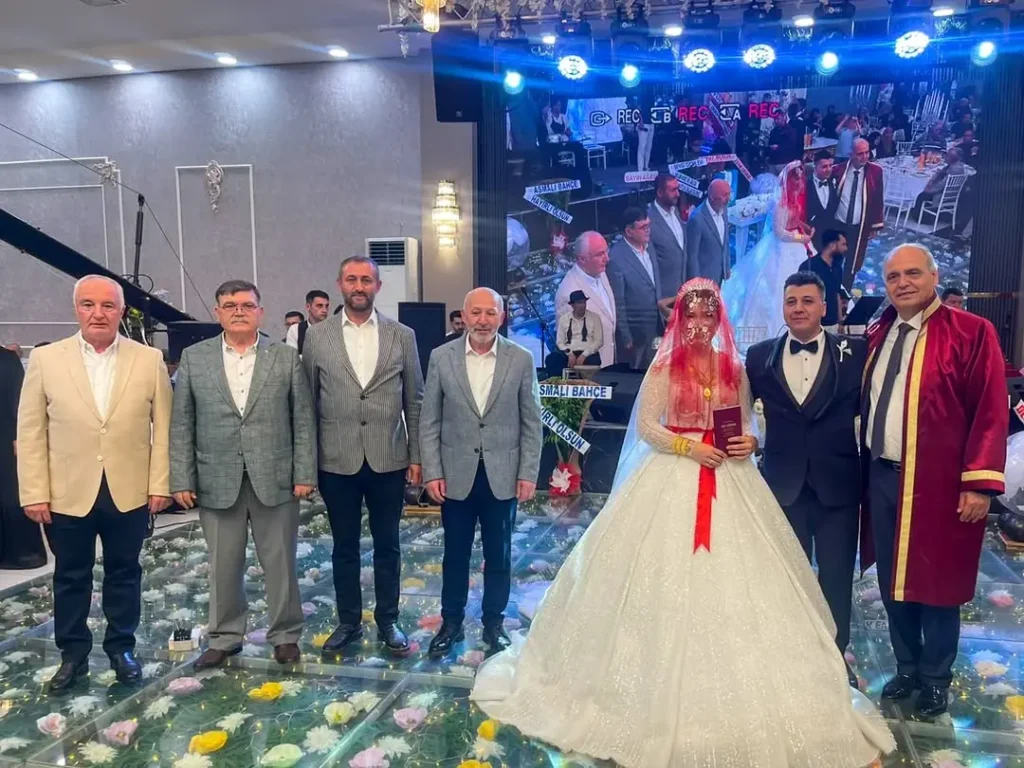 AK Parti Afyonkarahisar İl Başkanlığı’ndan Sevindirici Haber: Düğün Cemiyetine Katılım