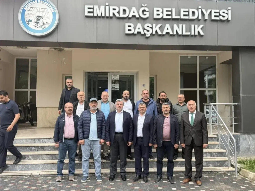 Ak Parti Afyonkarahisar Milletvekili Ali Özkaya, Emirdağ Belediye Başkanı Serkan Koyuncu’yu Ziyaret Etti