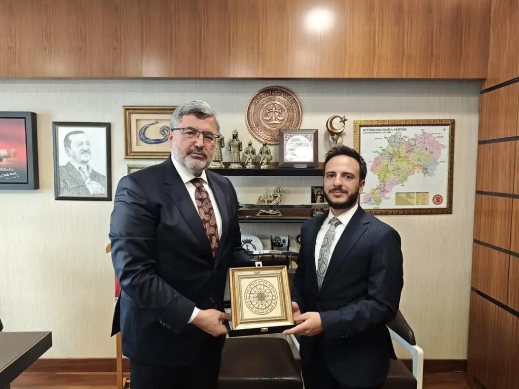 AK Parti Afyonkarahisar Milletvekili Ali Özkaya, Uluslararası Hafızlar Birim Başkanı Dr. Adil Alsaeedi’yi Mecliste Ağırladı
