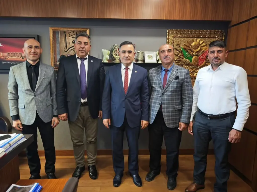 Ak Parti Afyonkarahisar Milletvekili Hasan Arslan, Çay İlçe Başkanı ve Pazarağaç Belediye Başkanını Ağırladı