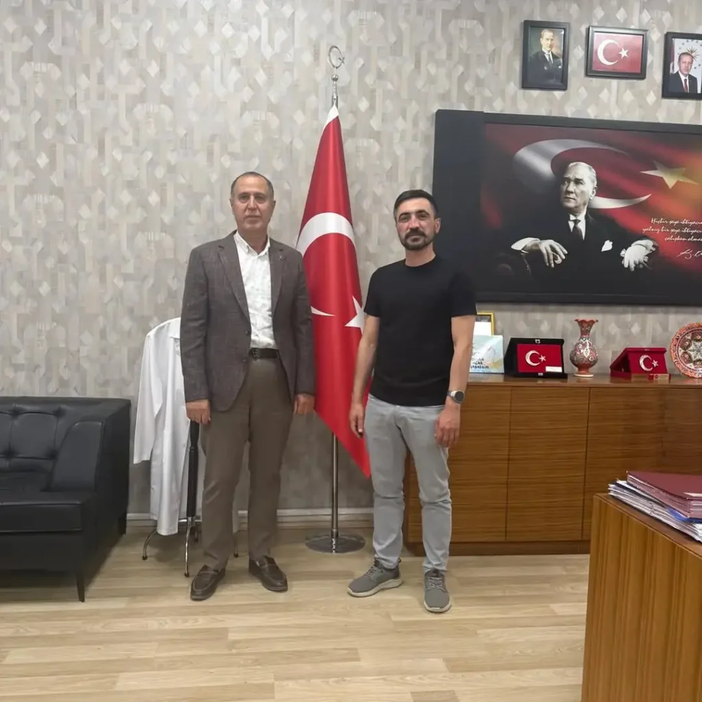Gazlıgöl Belediye Başkanı Mustafa Güngör, Afyonkarahisar Devlet Hastanesi Başhekimi Dr. Osman Acar’ı Ziyaret Etti