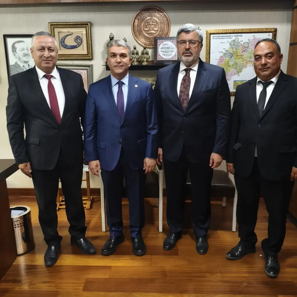 Hatay Milletvekili Adem Yeşildal, Çobanlar Kocaöz Belediye Başkanı Murat Zıbak ve Belde Başkanı Mehmet Arısoy’u Gazi Meclis’te Ağırladı
