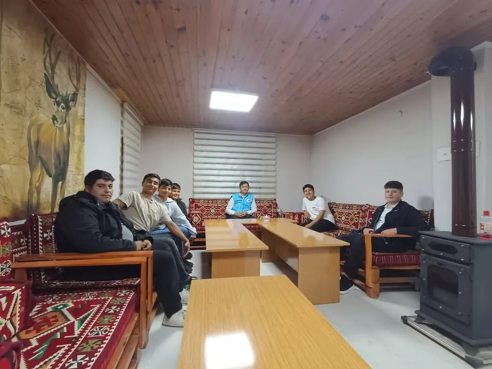 İlçe Müftüsü Hüseyin Aka Gençlerle Buluştu