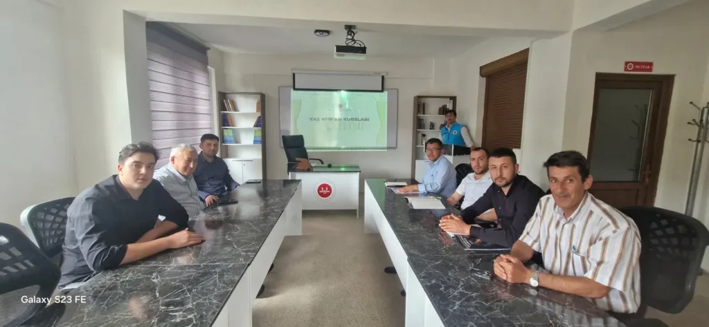 Kızılören İlçe Müftülüğü’nden Yaz Kur’an Kurslarına Hazırlık Semineri