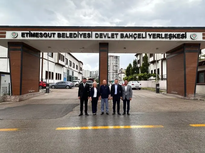Mhp Afyonkarahisar Milletvekili Mehmet Taytak Sosyal Tesislerde Dava Arkadaşlarıyla Buluştu