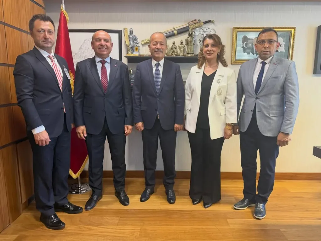 Mhp Afyonkarahisar Milletvekili Mehmet Taytak Ziyaretçilerini TBMM’de Ağırladı