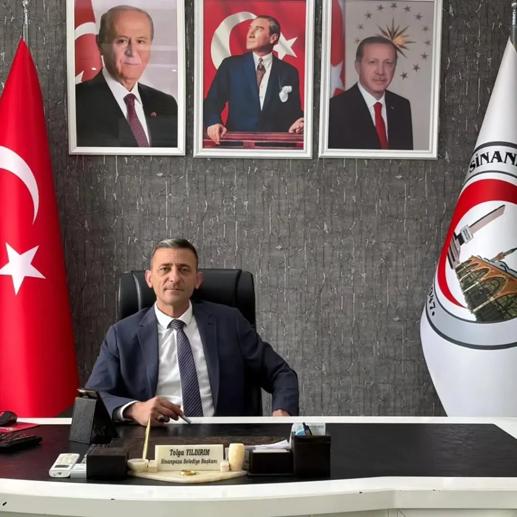 Sinanpaşa Belediye Başkanı Tolga Yıldırım’dan Hemşerilere Hayırlı Cumalar ve İşler Dileği