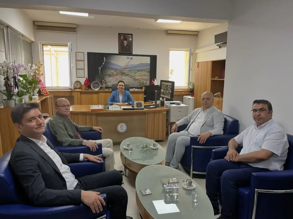 Tapu Müdürü Havvanur Cengiz’e Hayırlı Olsun Ziyareti
