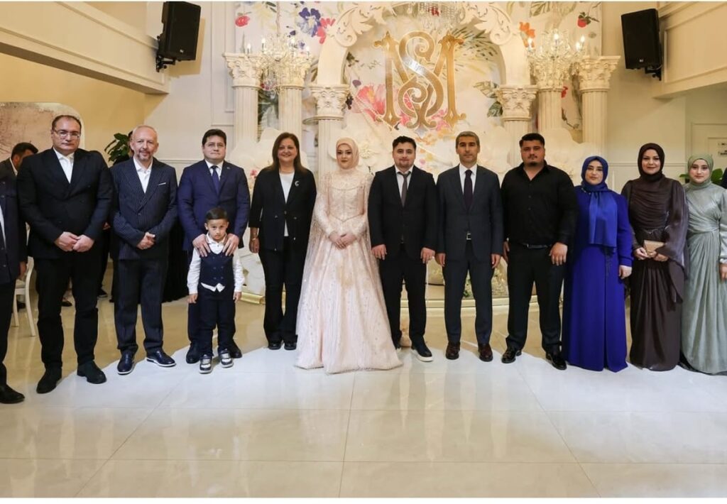 Afyonkarahisar Protokolü Aynacı Ailesinin Mutlu Gününde Buluştu