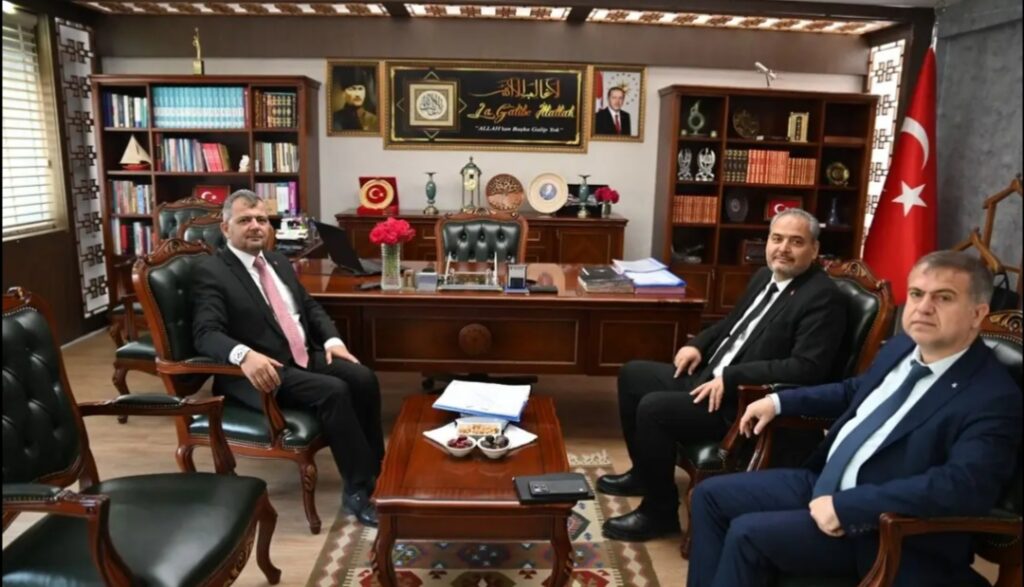 AFSÜ REKTÖRÜ ASLAN’DAN BAŞKAN KOYUNCU’YA ZİYARET