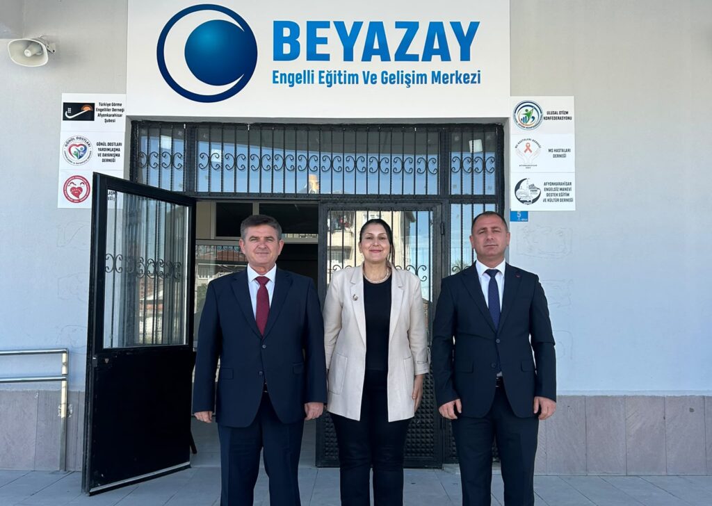 Defterdar İbrahim Gündüz ve Ticaret İl Müdürü Mahmut Yayla’dan Beyazay’a Ziyaret