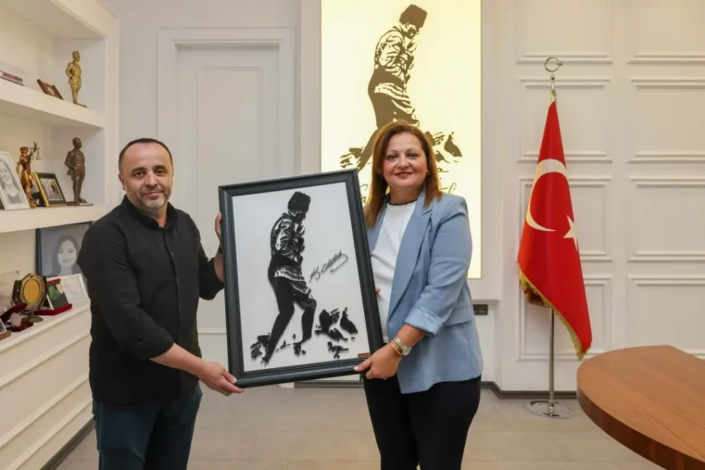 Afyonkarahisar Belediye Başkanı Burcu Köksal, Hemşehrimiz Mustafa Çelikbaş’ı Ağırladı