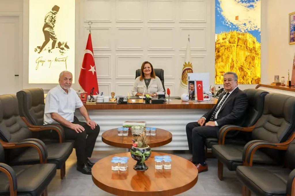 Afyon Belediye Başkanı Burcu Köksal, Kadir Okyar ve Kamil Ay İle Görüştü