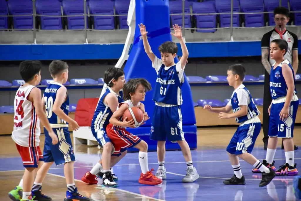 Afyonkarahisar Gençlik ve Spor İl Müdürlüğü’nün 2025-2026 Küçükler Basketbol Sezonu Şampiyonları Açıklandı