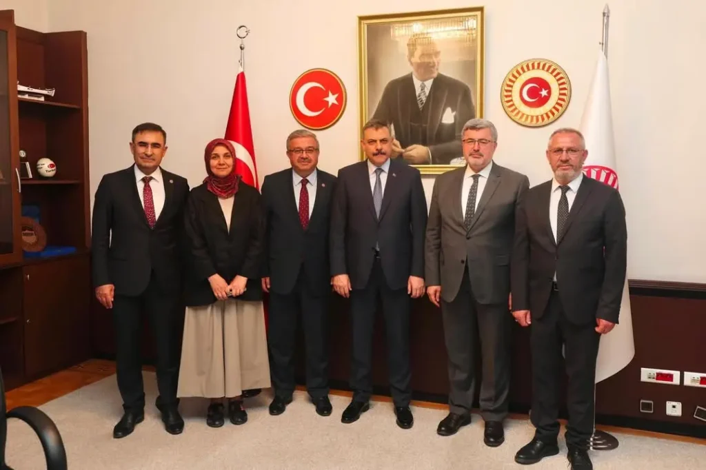 AK Parti Heyetinden İçişleri Bakanı Çiftçi’ye Gazi Meclis’te Ziyaret!