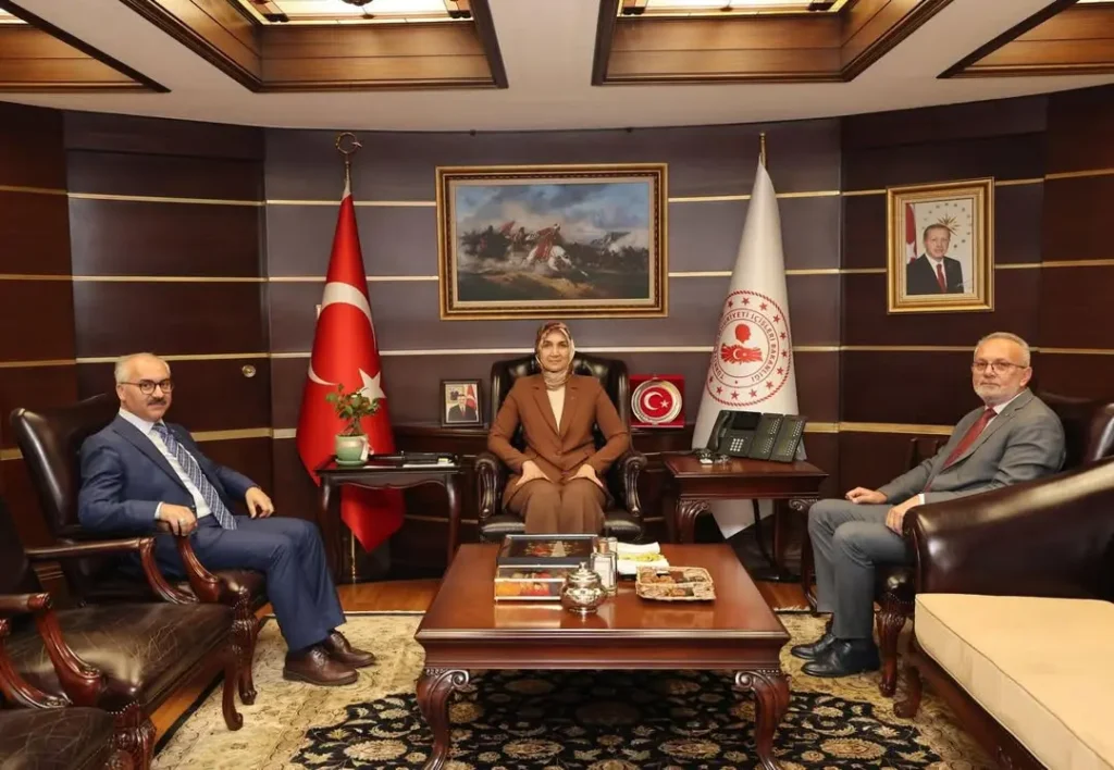 Cumhurbaşkanlığı Sosyal ve Gençlik Politikaları Kurulu Üyesi Tarkan Zengin ve Türk Harb-İş Sendikası Genel Başkanı Alaattin Soydan Görüştü