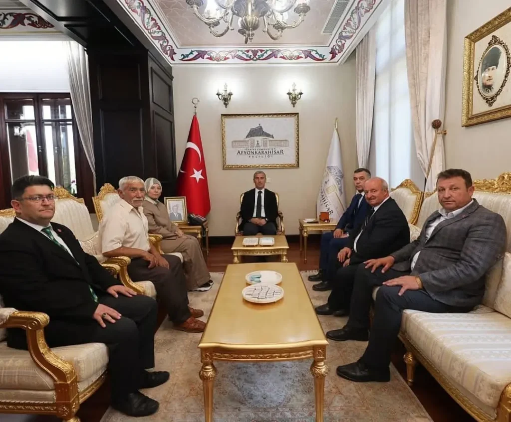 K. Karacaören Belediye Başkanı Üzeyir Kasap, Afyonkarahisar Valisi Dr. Naci Aktaş’ı Ziyaret Etti