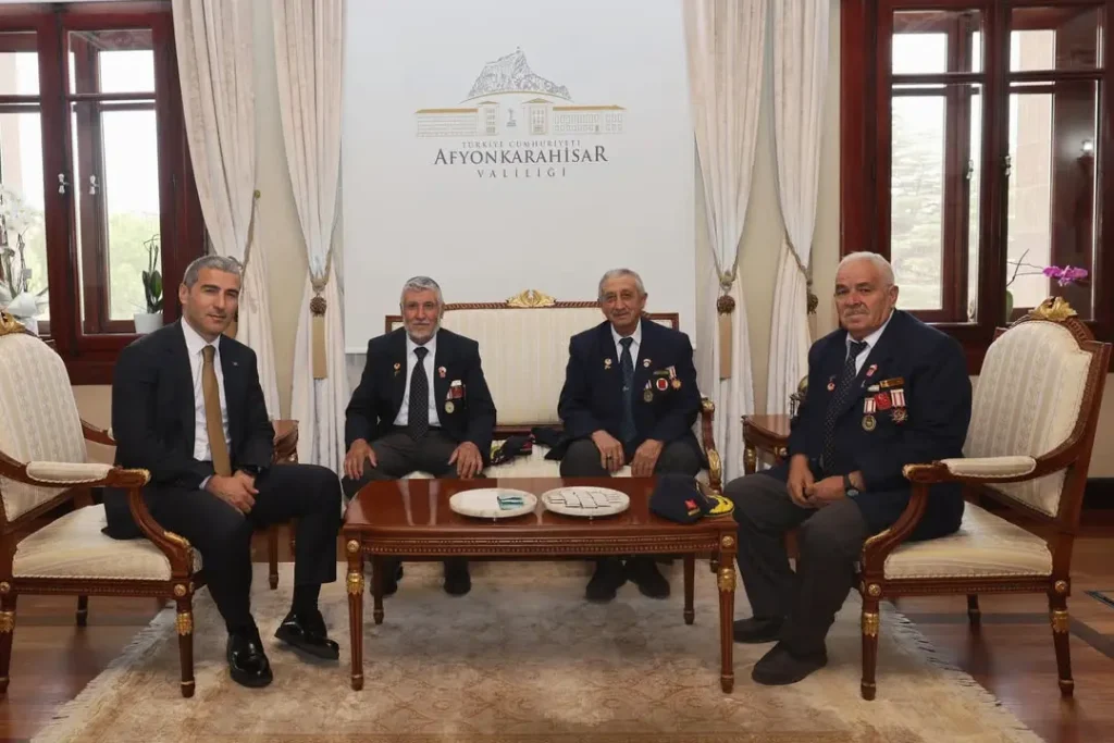 Kıbrıs Barış Harekâtı’nın 52. Yıl Dönümü Etkinliği: Gaziler Vali Aktaş’ı Ziyaret Etti