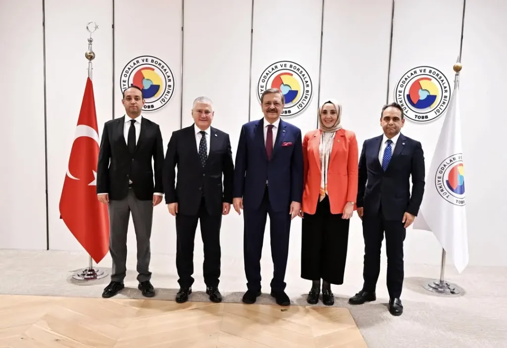 TSB Başkanı Ahmet Yaşar ve Yönetim Kurulu Üyeleri TOBB Başkanı Mustafa Rifat Hisarcıklıoğlu’nu Ağırladı