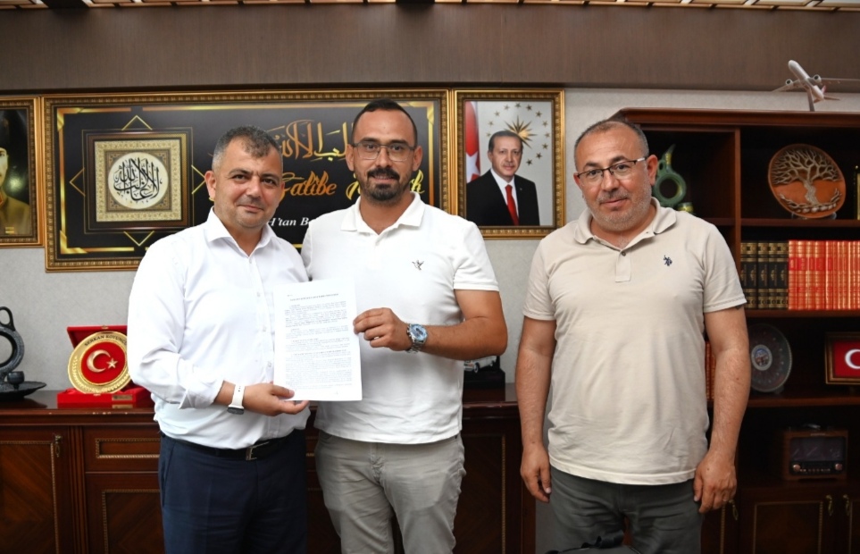 EMİRDAĞ OSB BÜYÜMEYE DEVAM EDİYOR: 250 MİLYON TL’LİK İKİ DEV YATIRIM, 100 KİŞİYE İSTİHDAM
