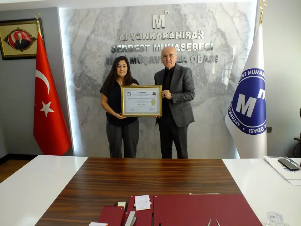 Afyonkarahisar Mali Müşavirler Odası’ndan Meslektaşlarına Ruhsat Takdim Töreni